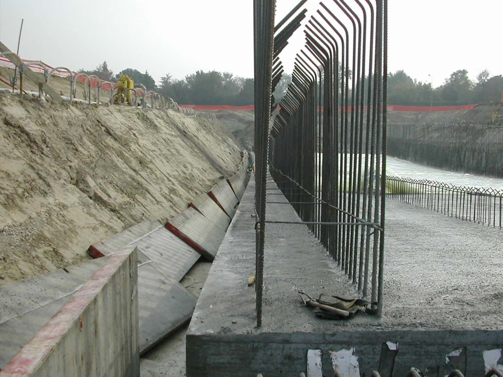 Reinforcement and concrete works on the Mestre bypass