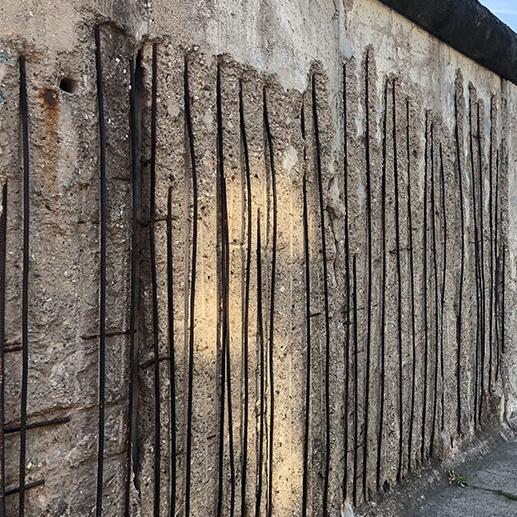Deterioration of an unprotected concrete wall