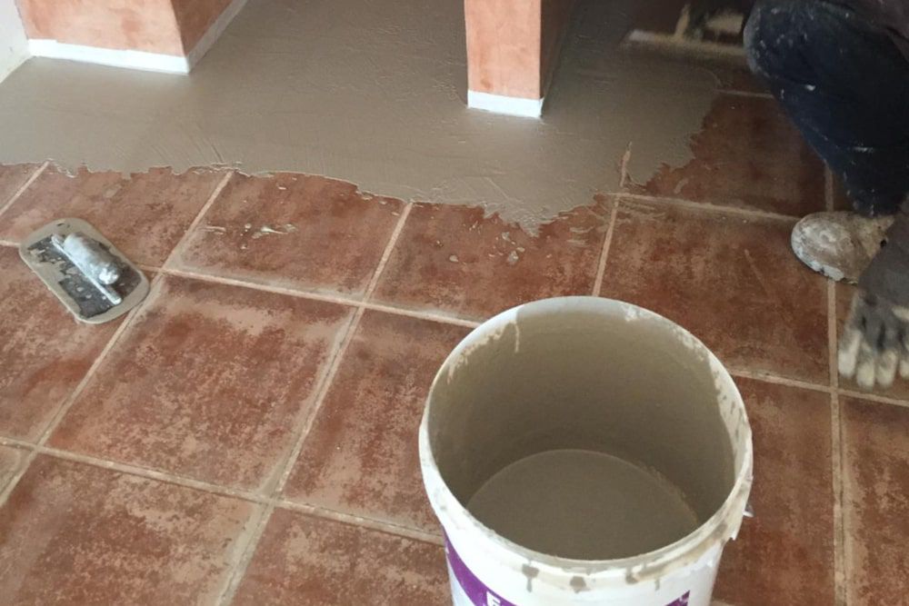 Ercole used to cover old tiles
