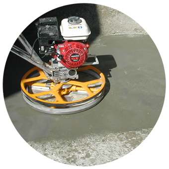 Low-thickness power-trowelled concrete floor