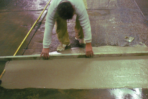 Strutturale laying for the restoration of a damaged floor